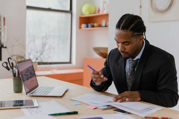 Avocats experts en creator economy à paris et bruxelles : guide essentiel